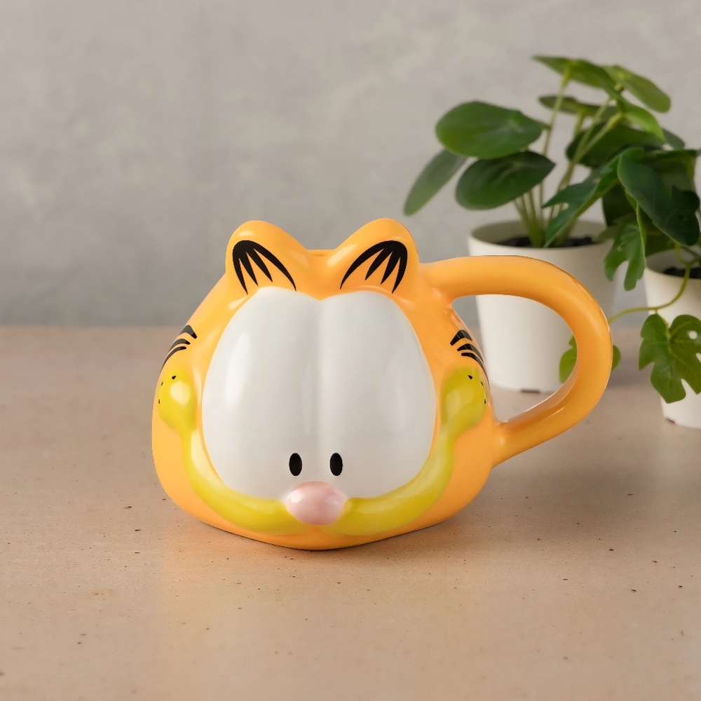 GARFIELD Head Design Ceramic Sculpted Mug 16 fl oz